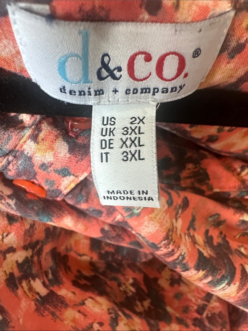 Multicolored Abstract Print Top - Picture 10 of 11